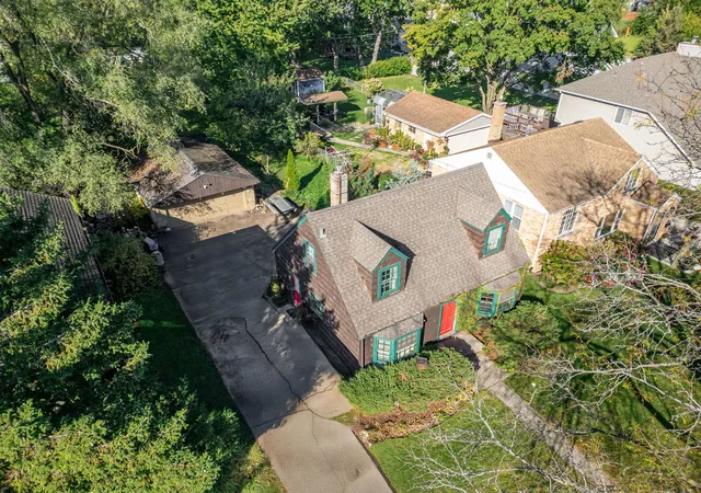 Photo 2 of Single family home for sale at 30 N Wisconsin Ave, Villa Park, IL 60181 | MLS# 12790339 | Listing updated on 2026-10-22