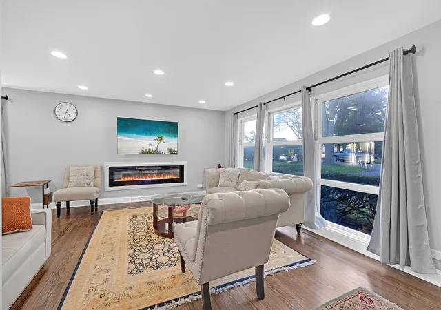 Photo 3 of Single family home for sale at 200 Sunset Dr, Wilmette, IL 60091 | MLS# 12790340 | Listing updated on 2026-10-29