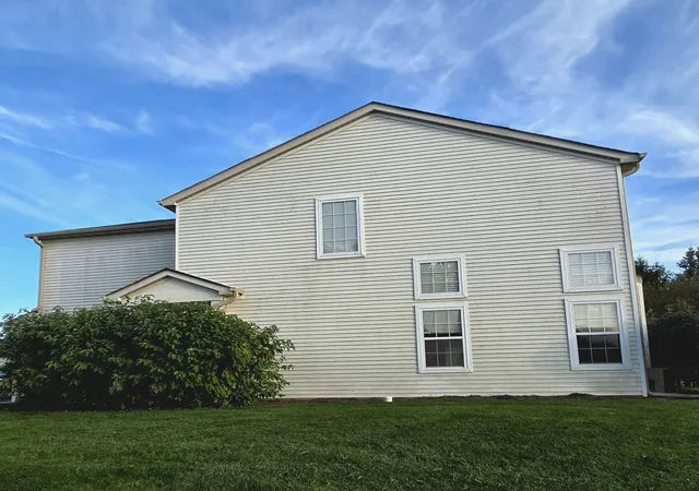 Photo 3 of Townhouse for sale at 2407 Millpond Ct, Plainfield, IL 60586 | MLS# 12790343 | Listing updated on 2026-10-23
