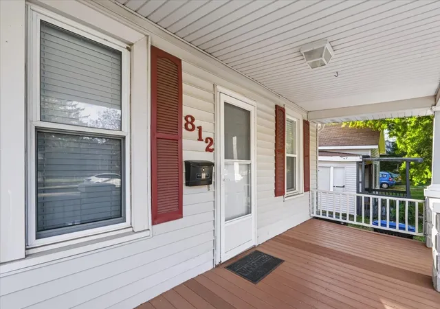 Photo 4 of Single family home for sale at 812 W Olive St, Bloomington, IL 61701 | MLS# 12790358 | Listing updated on 2026-10-27