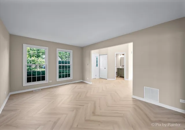 Photo 3 of Single family home for sale at 1831 Haverford Dr, Algonquin, IL 60102 | MLS# 12790379 | Listing updated on 2026-10-22