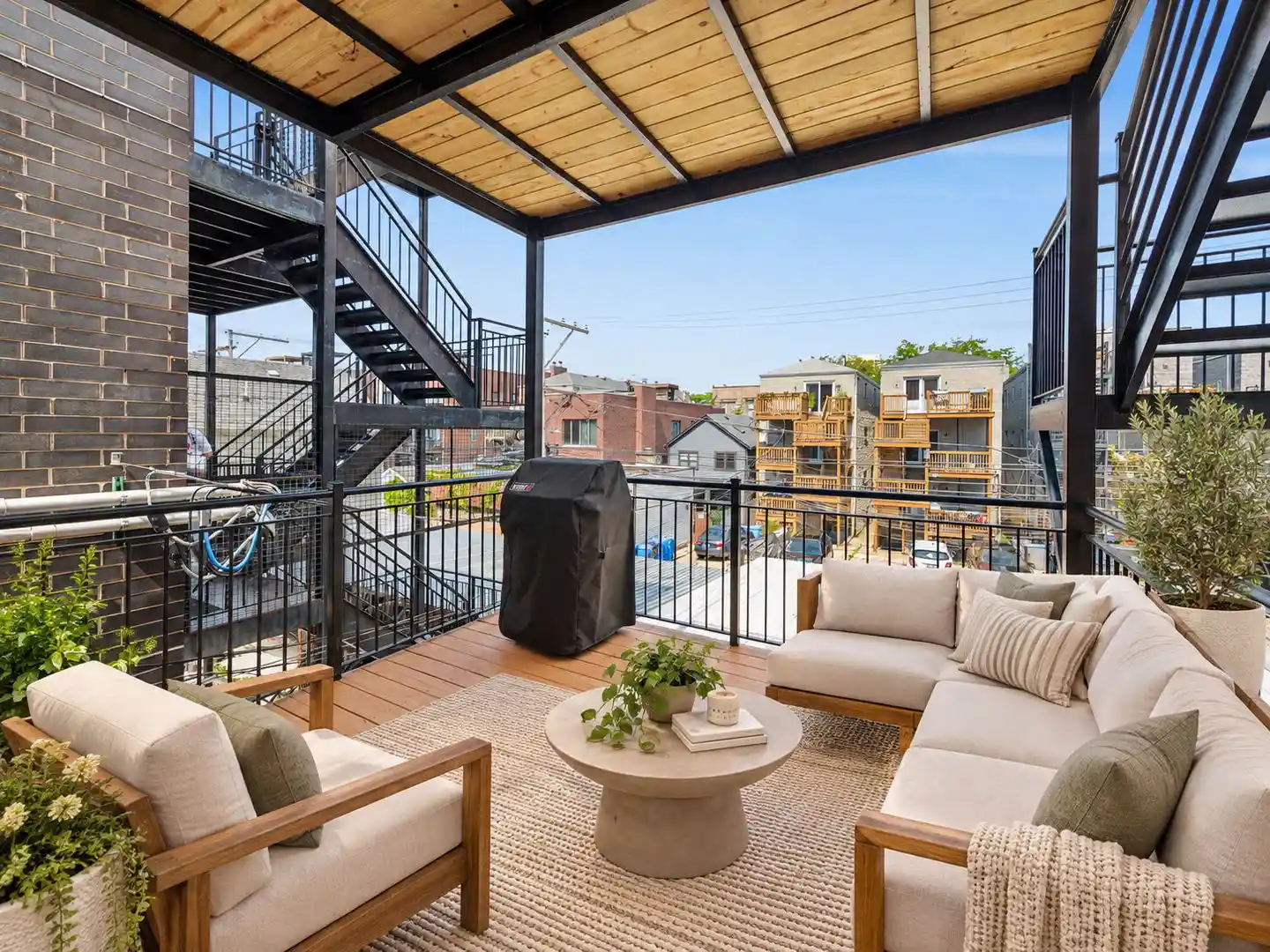 Listing Photo 18 - Condo for sale in 1450 W Chestnut St located at 1450 W Chestnut St, Chicago, IL 60622 - Unit 1450 W Chestnut St