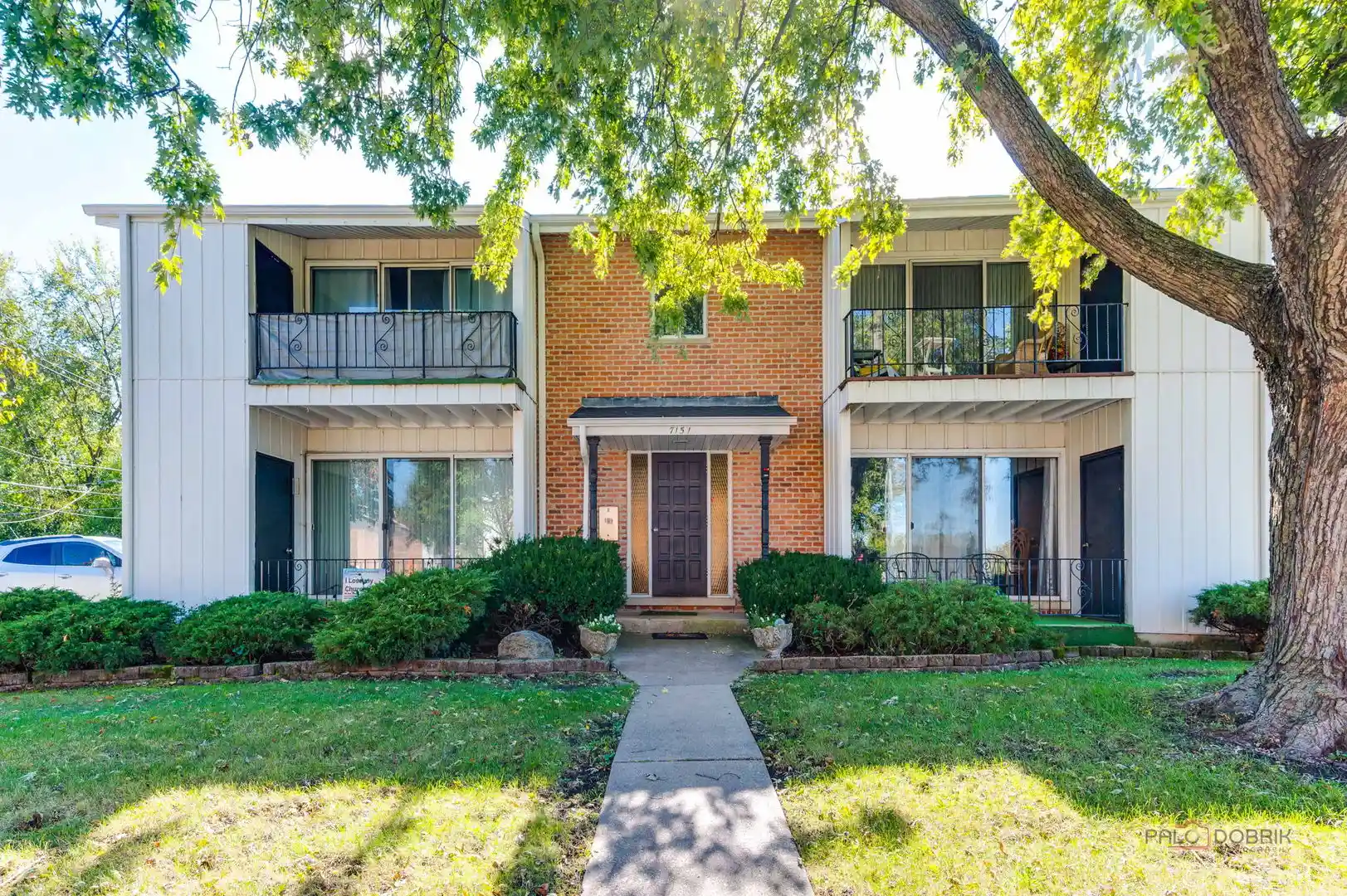 Listing Photo 1 - Condo for sale in 7151 177Th Pl located at 7151 177Th Pl, Tinley Park, IL 60477 - Unit 7151 177th Place