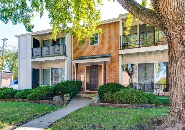 Photo 2 of Condo for sale at 7151 177th Place #4, Tinley Park, IL 60477 | MLS# 12790389 | Listing updated on 2026-10-22