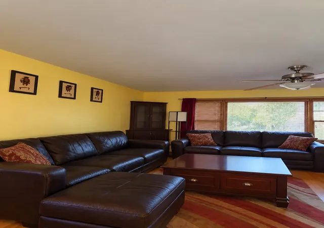Photo 4 of Single family home for sale at 1636 S Cora St, Des Plaines, IL 60018 | MLS# 12790395 | Listing updated on 2026-10-29