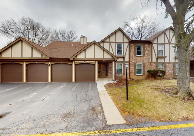 Photo 1 of Townhouse for sale at 4730 Calvert Dr #B2, Rolling Meadows, IL 60008 | MLS# 12790399 | Listing updated on 2026-10-23