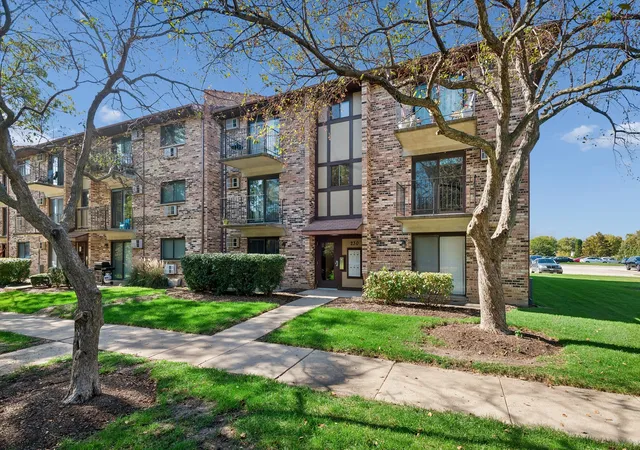 Photo 1 of Condo for sale at 230 Klein Crk Ct #1A, Carol Stream, IL 60188 | MLS# 12790401 | Listing updated on 2026-10-30
