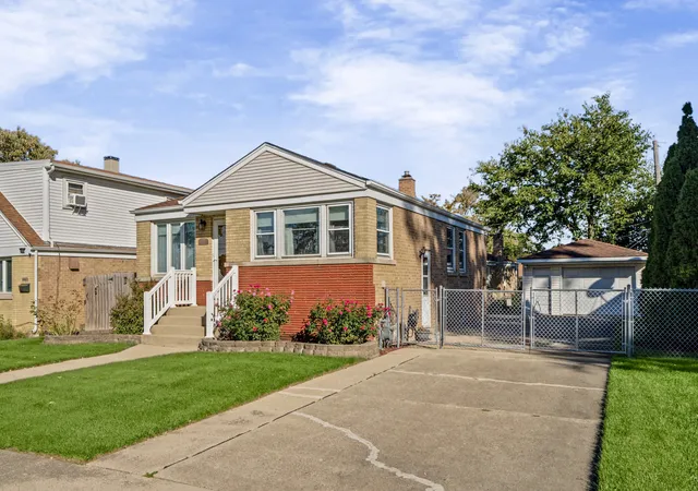 Photo 3 of Single family home for sale at 4455 Scott St, Schiller Park, IL 60176 | MLS# 12790421 | Listing updated on 2026-10-22