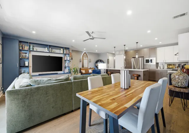 Photo 4 of Condo for sale at 2703 W Belmont Ave #4W, Chicago, IL 60618 | MLS# 12790443 | Listing updated on 2026-10-23