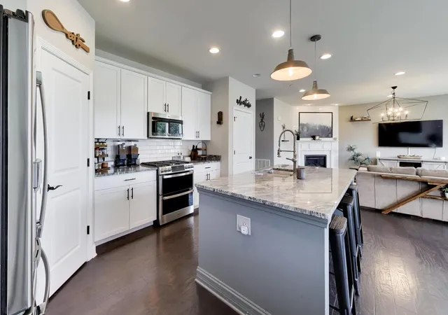 Photo 3 of Single family home for sale at 2254 Cool Crk Dr, Aurora, IL 60503 | MLS# 12790459 | Listing updated on 2026-10-28