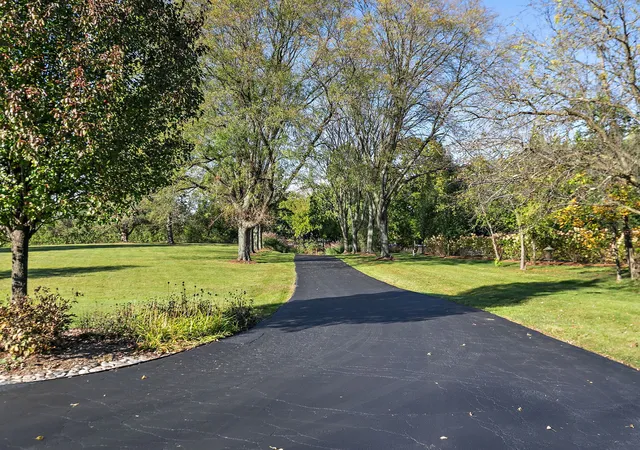 Photo 3 of Single family home for sale at 418 W County Line Rd, Barrington Hills, IL 60010 | MLS# 12790476 | Listing updated on 2026-10-27