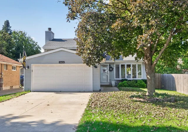 Photo 2 of Single family home for sale at 3s626 Wilbur Ave, Warrenville, IL 60555 | MLS# 12790483 | Listing updated on 2026-10-29