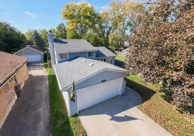 Photo 3 of Single family home for sale at 3s626 Wilbur Ave, Warrenville, IL 60555 | MLS# 12790483 | Listing updated on 2026-10-29