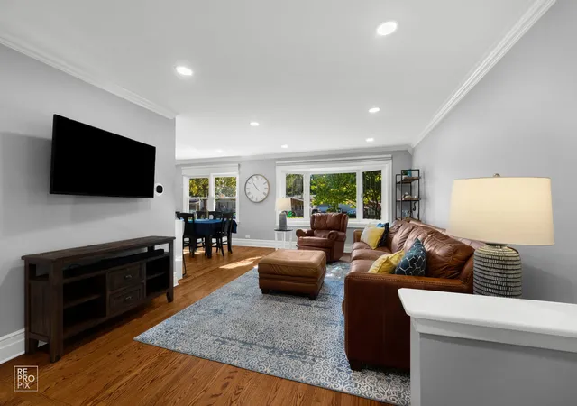 Photo 3 of Single family home for sale at 562 Coolidge Ave, Glen Ellyn, IL 60137 | MLS# 12790485 | Listing updated on 2026-10-23