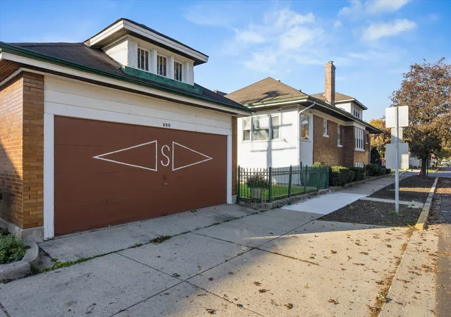 Photo 1 of Single family home for sale at 600 Circle Ave, Forest Park, IL 60130 | MLS# 12790500 | Listing updated on 2026-10-30