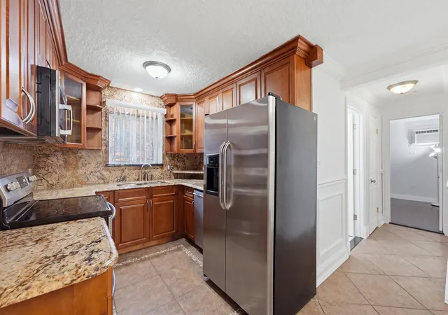 Photo 3 of Condo for sale at 8009 Beloit Ave #1A, Bridgeview, IL 60455 | MLS# 12790529 | Listing updated on 2026-10-22