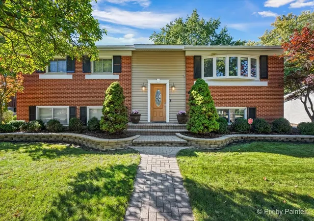 Photo 1 of Single family home for sale at 1205 E Patten Dr, Palatine, IL 60074 | MLS# 12790542 | Listing updated on 2026-10-27