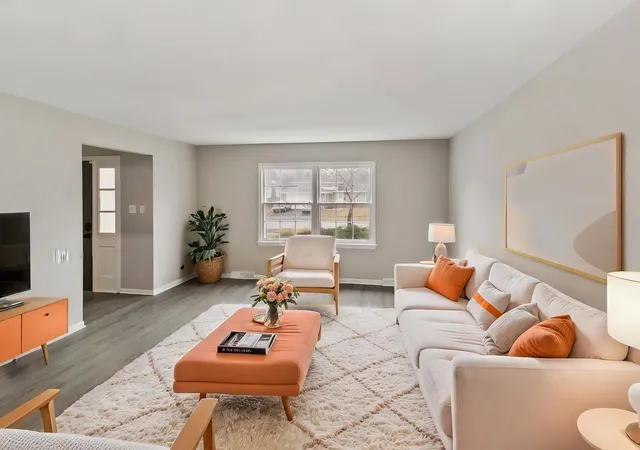 Photo 3 of Single family home for sale at 18135 Cherrywood Ln, Homewood, IL 60430 | MLS# 12790551 | Listing updated on 2026-10-21
