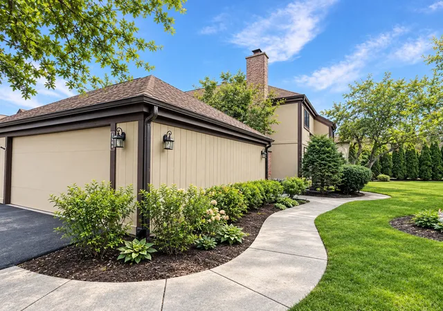 Photo 2 of Condo for sale at 1564 Anderson Ln #1564, Buffalo Grove, IL 60089 | MLS# 12790557 | Listing updated on 2026-10-29