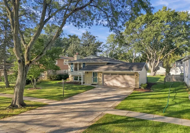 Single family home for sale at 1708 N Mura Ln, Mount Prospect, IL 60056 | MLS# 12790561