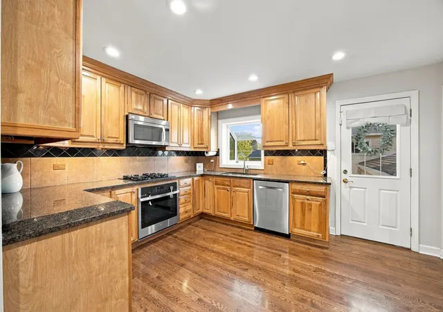 Photo 3 of Single family home for sale at 1708 N Mura Ln, Mount Prospect, IL 60056 | MLS# 12790561 | Listing updated on 2026-10-30