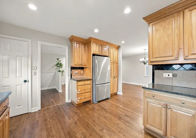 Photo 4 of Single family home for sale at 1708 N Mura Ln, Mount Prospect, IL 60056 | MLS# 12790561 | Listing updated on 2026-10-30