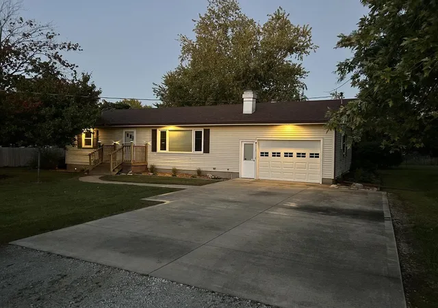Photo 1 of Single family home for sale at 313 S Johnson St, Rankin, IL 60960 | MLS# 12790592 | Listing updated on 2026-10-21