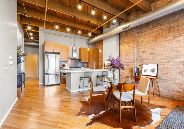 Photo 3 of Condo for sale at 1040 W Adams St #443, Chicago, IL 60607 | MLS# 12790598 | Listing updated on 2026-10-29
