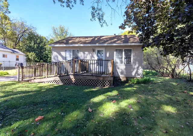 Single family home for sale at 114 Winona Dr, Machesney Park, IL 61115 | MLS# 12790606