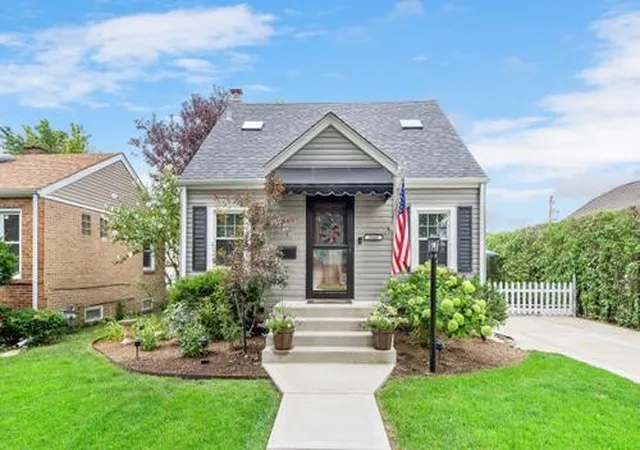 Single family home for sale at 9440 S Clifton Park Ave, Evergreen Park, IL 60805 | MLS# 12790611