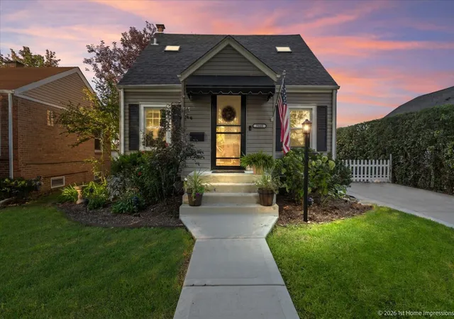 Photo 1 of Single family home for sale at 9440 S Clifton Park Ave, Evergreen Park, IL 60805 | MLS# 12790611 | Listing updated on 2026-10-28