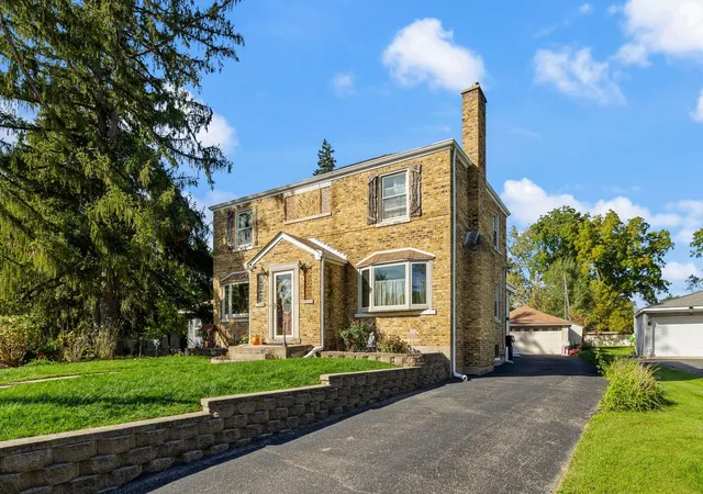 Photo 1 of Single family home for sale at 24790 W Clinton Ave, Round Lake, IL 60073 | MLS# 12790622 | Listing updated on 2026-10-23