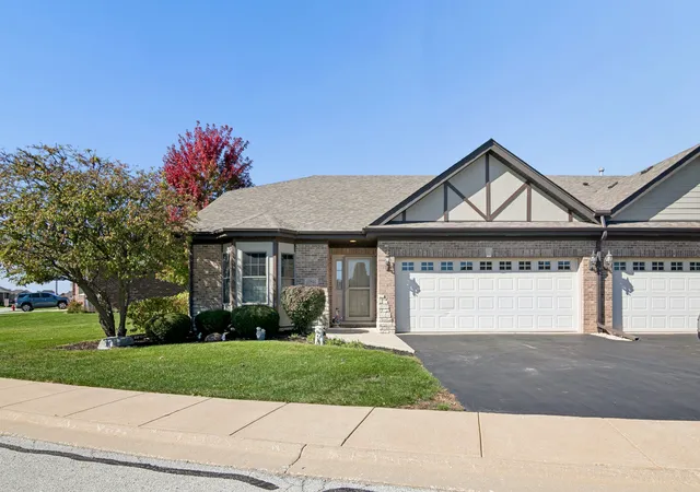 Townhouse for sale at 13844 W Crescenzo Dr, Manhattan, IL 60442 | MLS# 12790636
