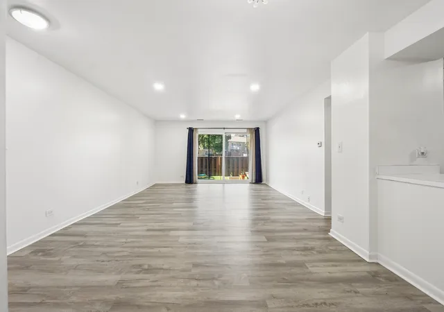 Photo 2 of Condo for sale at 4512 Kings Walk Dr #1A, Rolling Meadows, IL 60008 | MLS# 12790640 | Listing updated on 2026-10-28