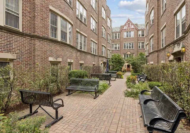 Photo 1 of Condo for sale at 1130 Washington Blvd #3A, Oak Park, IL 60302 | MLS# 12790645 | Listing updated on 2026-10-21
