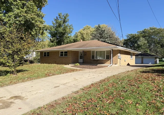 Photo 45 of Single family home for sale at 1427 S Walnut Ave, Freeport, IL 61032 | MLS# 12790647 | Listing updated on 2026-10-24