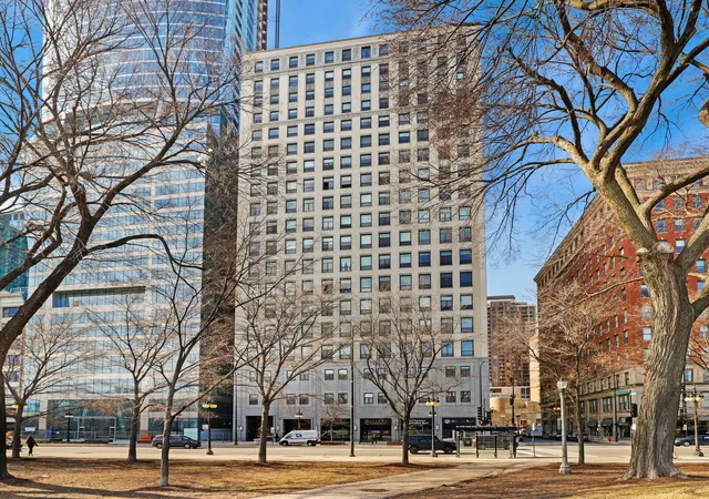 Condo for sale at 910 S Michigan Ave #304, Chicago, IL 60605 | MLS# 12790653