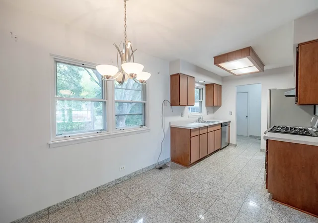 Photo 2 of Single family home for sale at 1315 Carlisle Ave, Elk Grove Village, IL 60007 | MLS# 12790656 | Listing updated on 2026-10-29