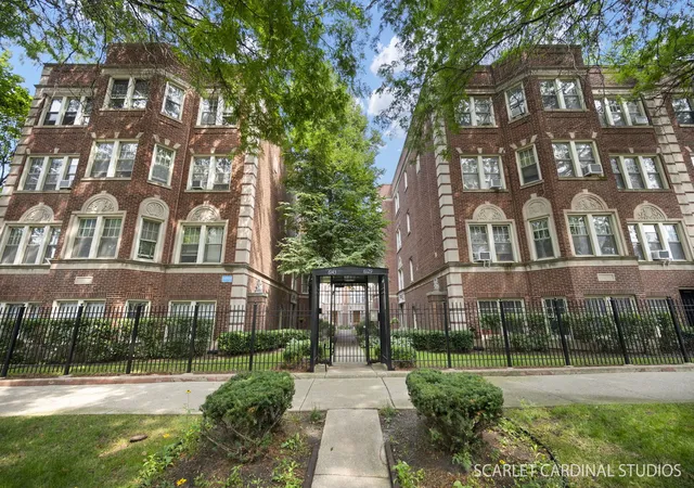 Condo for sale at 6137 N Hoyne Ave #2, Chicago, IL 60659 | MLS# 12790663