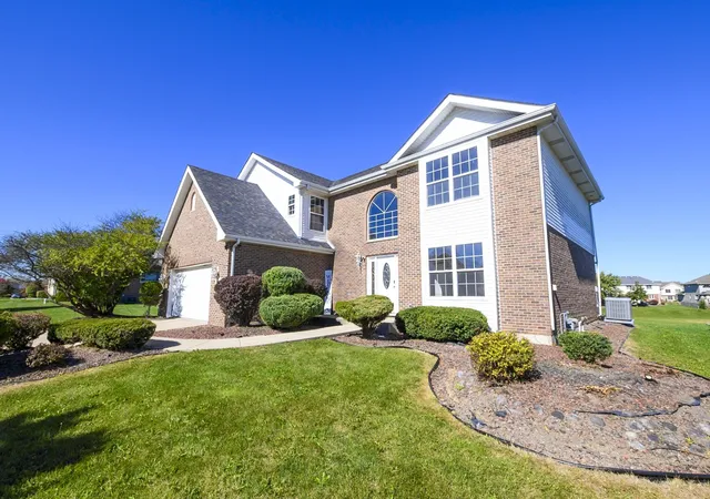 Single family home for sale at 3820 Marilyn Dr, Richton Park, IL 60471 | MLS# 12790669