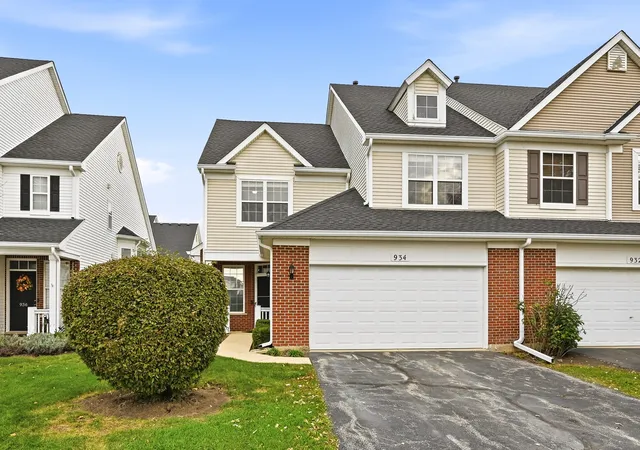 Photo 1 of Multi family home for sale at 934 Bluebell Cir, Joliet, IL 60431 | MLS# 12790684 | Listing updated on 2026-10-30