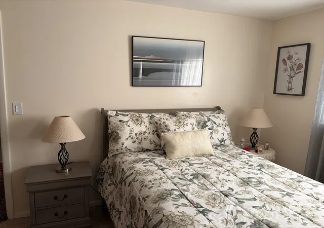 Photo 3 of Condo for sale at 7540 N Ridge Blvd #5A, Chicago, IL 60645 | MLS# 12790697 | Listing updated on 2026-10-22