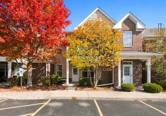 Photo 1 of Condo for sale at 1926 Parkside Dr #1926, Shorewood, IL 60404 | MLS# 12790708 | Listing updated on 2026-10-28