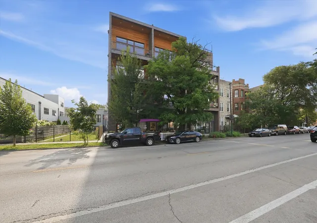 Photo 2 of Condo for sale at 934 N California Ave #4N, Chicago, IL 60622 | MLS# 12790712 | Listing updated on 2026-10-22