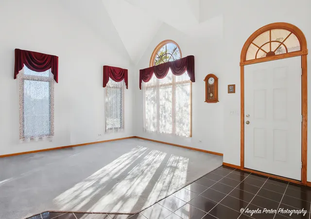 Photo 3 of Single family home for sale at 1612 Beech St, Spring Grove, IL 60081 | MLS# 12790741 | Listing updated on 2026-10-22