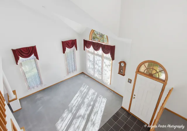 Photo 4 of Single family home for sale at 1612 Beech St, Spring Grove, IL 60081 | MLS# 12790741 | Listing updated on 2026-10-22
