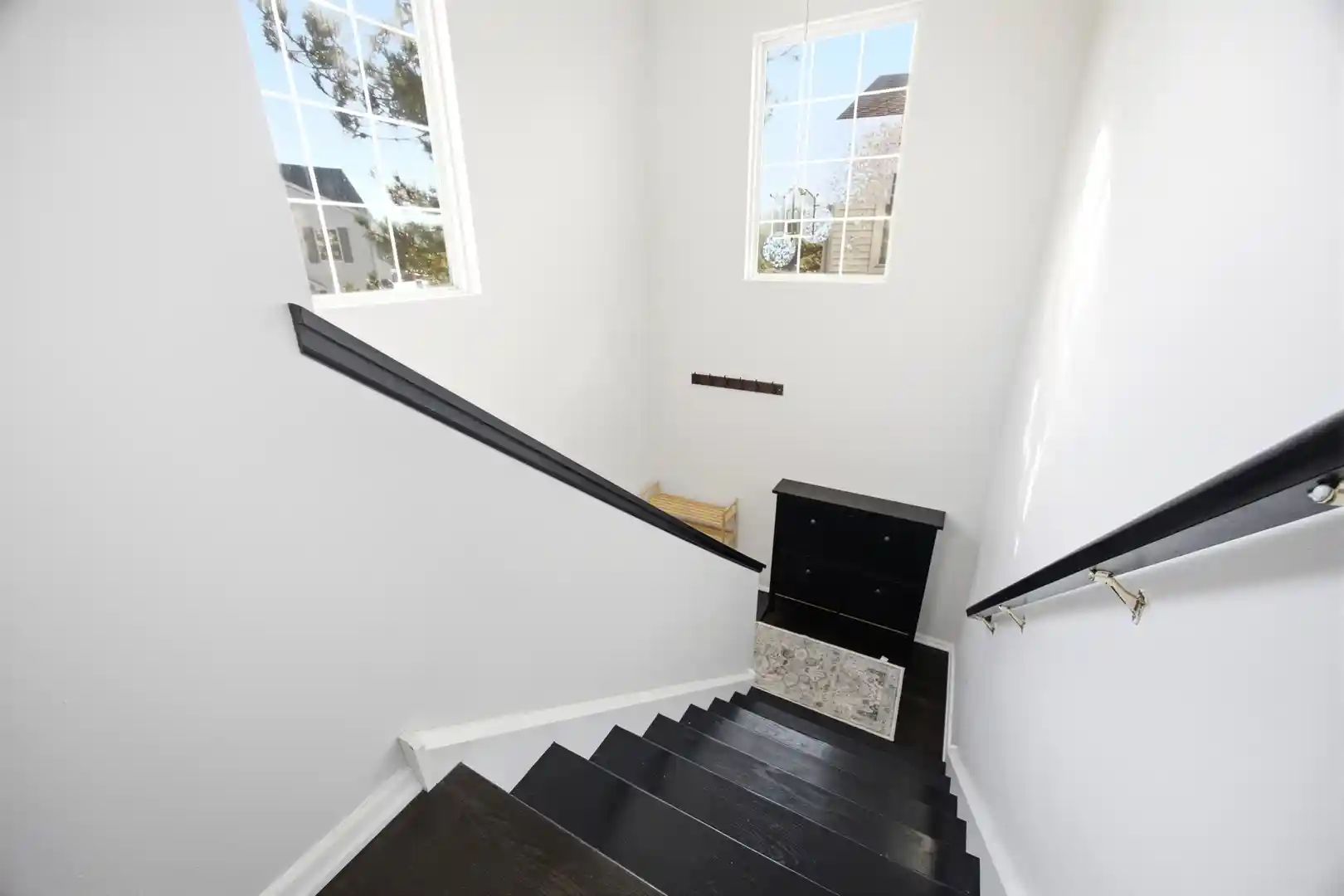 Listing Photo 2 - Condo for sale in 625 Silverstone Dr located at 625 Silverstone Dr, Carpentersville, IL 60110 - Unit #625