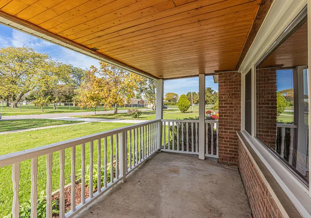 Photo 2 of Single family home for sale at 8307 N Washington St, Niles, IL 60714 | MLS# 12790746 | Listing updated on 2026-10-30