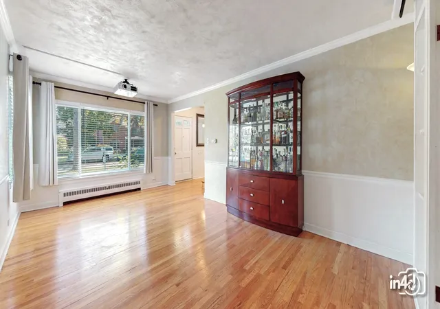 Photo 2 of Single family home for sale at 204 S Home Ave, Park Ridge, IL 60068 | MLS# 12790748 | Listing updated on 2026-10-30
