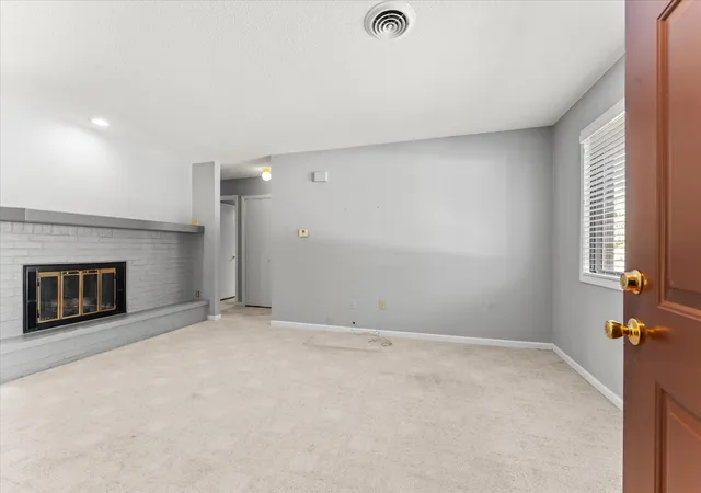 Photo 3 of Condo for sale at 1303 Brian Pl #8, Urbana, IL 61802 | MLS# 12790752 | Listing updated on 2026-10-22